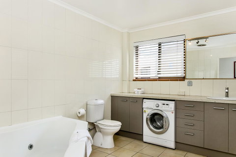 The Terraces Main Beach - Hervey Bay Accommodation 29