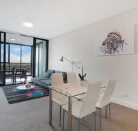 Cozy apartment with Water view plus Winter garden - Hervey Bay Accommodation