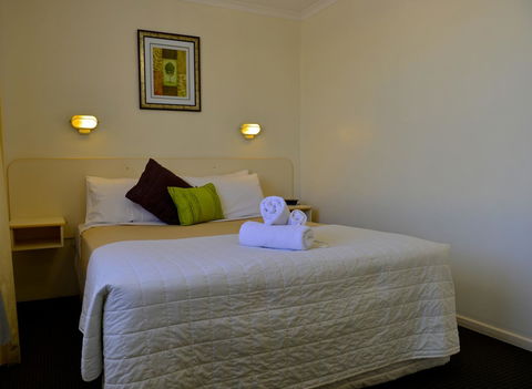 Beach House Holiday Apartments - Tourism Hervey Bay 5