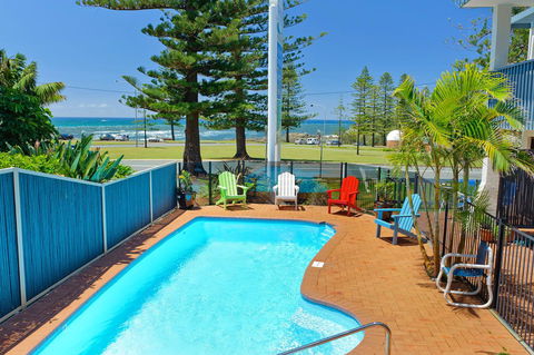 Beach House Holiday Apartments - Tourism Hervey Bay 0