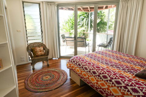 Valla's Beach House - Tourism Hervey Bay 16