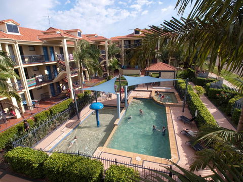 South Pacific Apartments - Tourism Hervey Bay 2