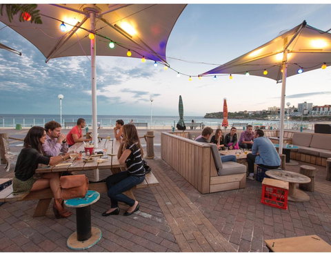 Ocean Views And Sea Breezes Over Bondi Beach - Tourism Hervey Bay 20