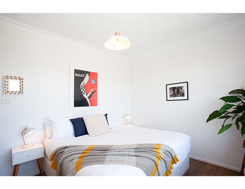 Ocean Views And Sea Breezes Over Bondi Beach - Tourism Hervey Bay 13