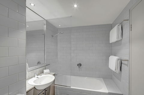Adina Apartment Hotel Chippendale - Tourism Hervey Bay 12