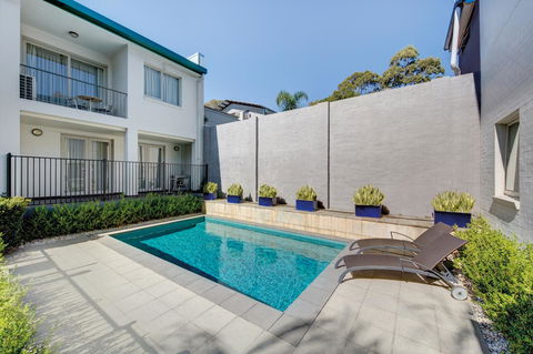 Adina Apartment Hotel Chippendale - Tourism Hervey Bay 2