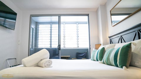 Crown On Darby Newcastle - Tourism Hervey Bay 4