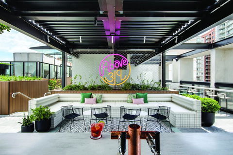 Vibe Hotel Sydney Darling Harbour - Hervey Bay Accommodation 6