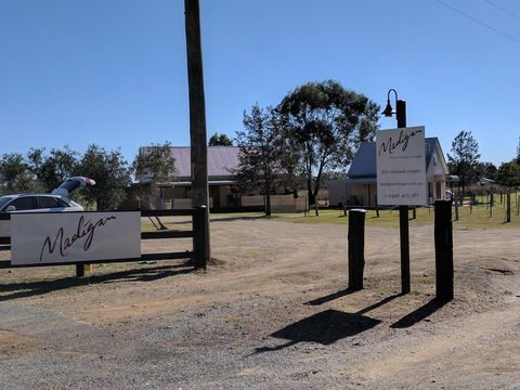Madigan Wine Country Cottages - Hervey Bay Accommodation 3