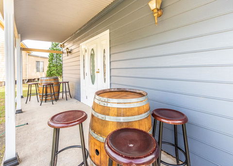 Madigan Wine Country Cottages - Hervey Bay Accommodation 21