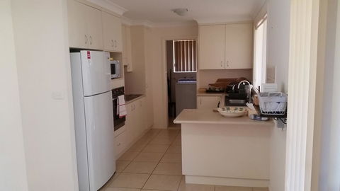 Twin Palms Holiday House At Lighthouse - Hervey Bay Accommodation 6