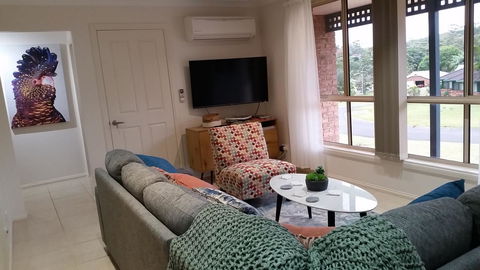 Twin Palms Holiday House At Lighthouse - Hervey Bay Accommodation 3