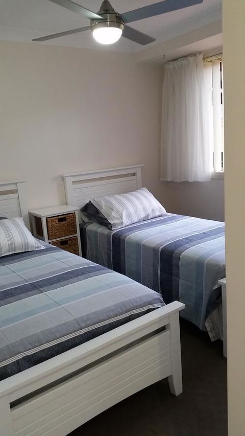 Twin Palms Holiday House At Lighthouse - Hervey Bay Accommodation 10