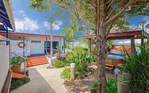 Coast Yamba - Adults Only - Hervey Bay Accommodation 4