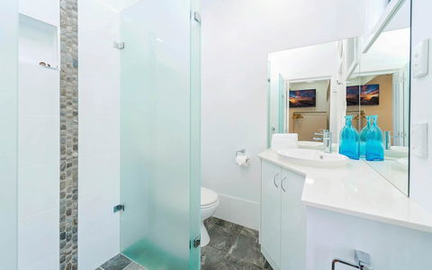 Coast Yamba - Adults Only - Hervey Bay Accommodation 9