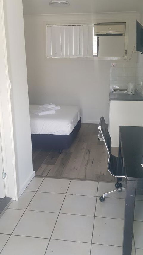 Appin Village Motel - Tourism Hervey Bay 35