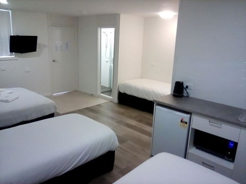 Appin Village Motel - Tourism Hervey Bay 25