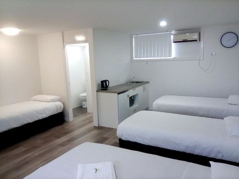 Appin Village Motel - Tourism Hervey Bay 16