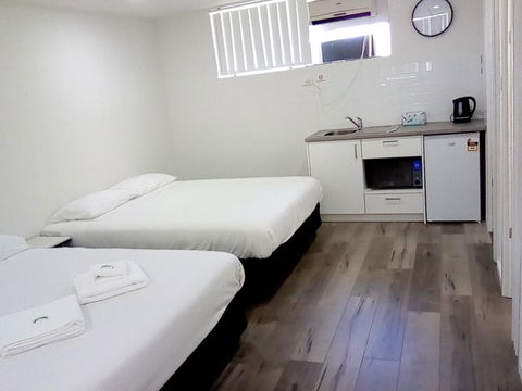 Appin Village Motel - Tourism Hervey Bay 10