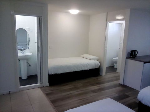 Appin Village Motel - Tourism Hervey Bay 15