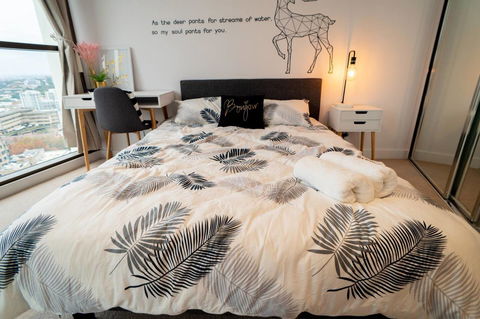 Two Bedroom Darling Harbour Apt Chinatown CBD UTS - Hervey Bay Accommodation 18