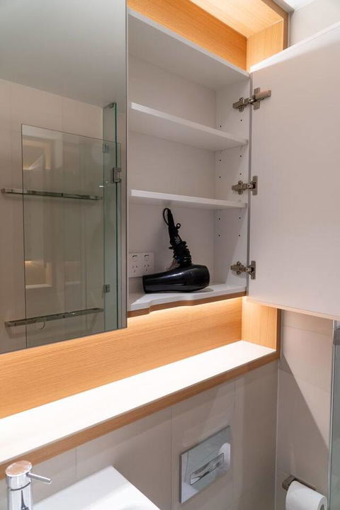 Two Bedroom Darling Harbour Apt Chinatown CBD UTS - Hervey Bay Accommodation 31