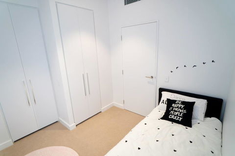 Two Bedroom Darling Harbour Apt Chinatown CBD UTS - Hervey Bay Accommodation 32
