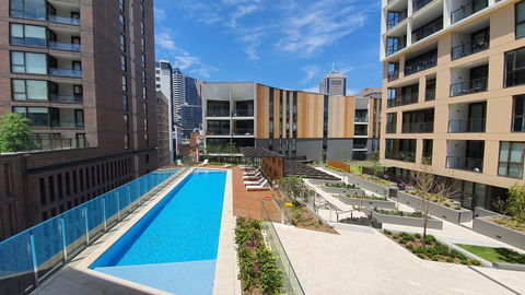 Two Bedroom Darling Harbour Apt Chinatown CBD UTS - Hervey Bay Accommodation 7