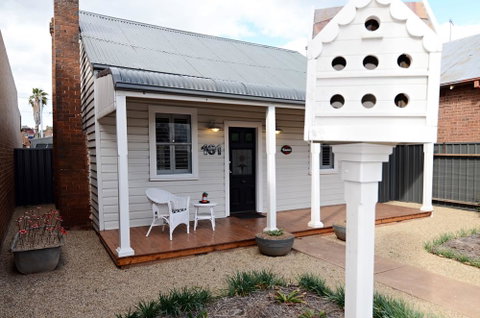 Thelma's Temora - Hervey Bay Accommodation 0