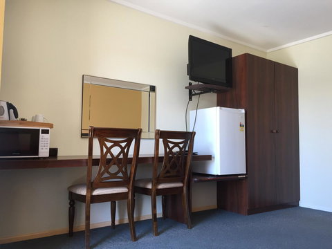 Deniliquin Motel - Hervey Bay Accommodation 6
