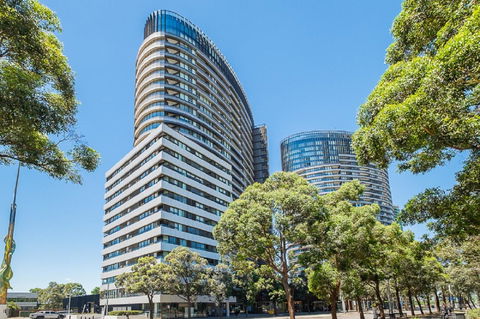Australian Tower Stay - Tourism Hervey Bay 0