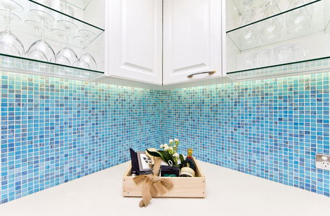 One Mile Mansion - Private Coastal Retreat FREE FAMILY ADVENTURE PASS - Hervey Bay Accommodation 3