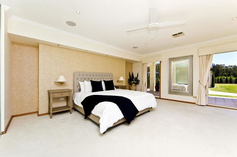 One Mile Mansion - Private Coastal Retreat FREE FAMILY ADVENTURE PASS - Hervey Bay Accommodation 7