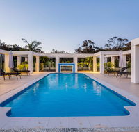 One Mile Mansion - Private Coastal Retreat FREE FAMILY ADVENTURE PASS - Hervey Bay Accommodation