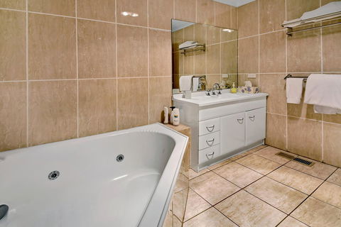 Bundanoon Lodge - Tourism Hervey Bay 43