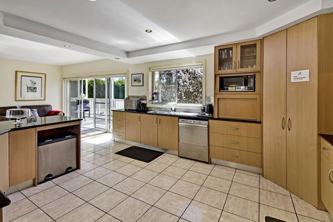 Bundanoon Lodge - Tourism Hervey Bay 28