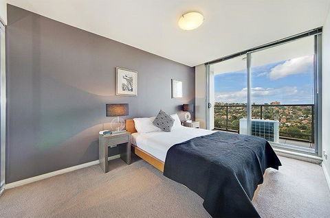 Wyndel Apartments North Sydney - Harbour Watch - Hervey Bay Accommodation 0