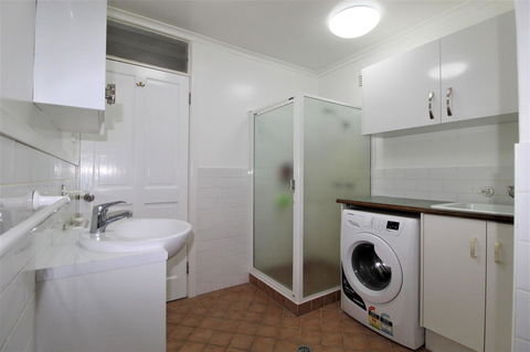 Beachfront 3, 25 Willow Street - Tourism Hervey Bay 11