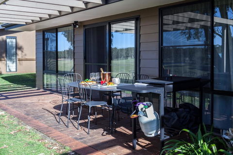 Horizons Retreat & Golf, Villa 133 - Tourism Hervey Bay 16
