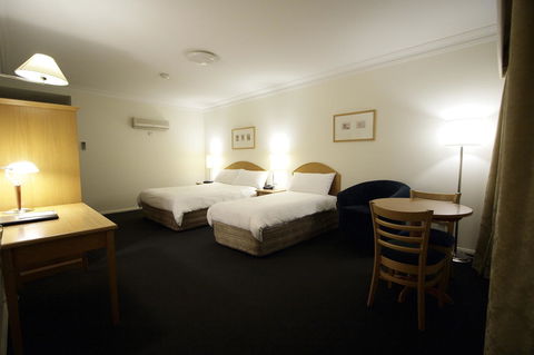 Carlyle Suites & Apartments - Tourism Hervey Bay 6