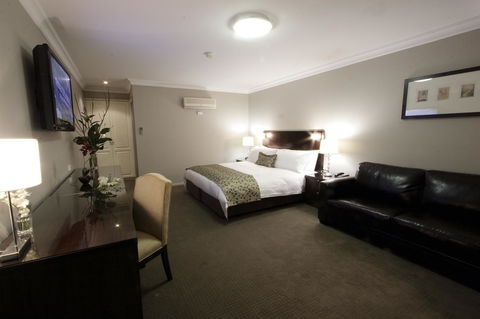 Carlyle Suites & Apartments - Tourism Hervey Bay 4