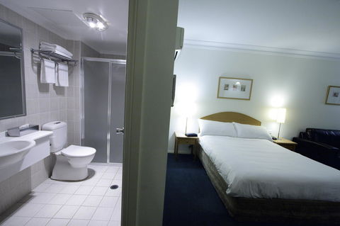Carlyle Suites & Apartments - Tourism Hervey Bay 9
