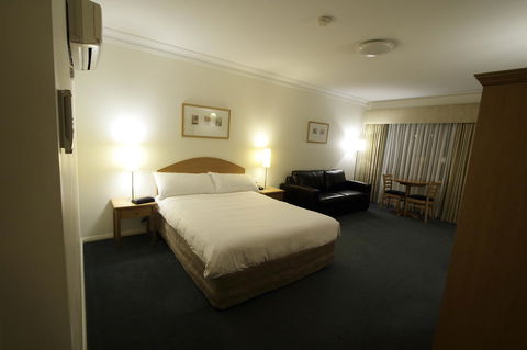 Carlyle Suites & Apartments - Tourism Hervey Bay 5