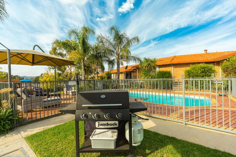 Hume Country Motor Inn - Hervey Bay Accommodation 2