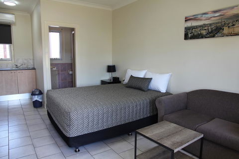 Tumut Apartments - Hervey Bay Accommodation 9