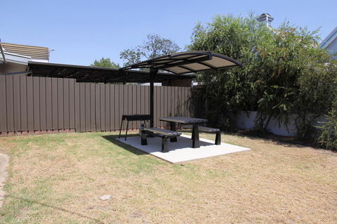 Tumut Apartments - Hervey Bay Accommodation 19