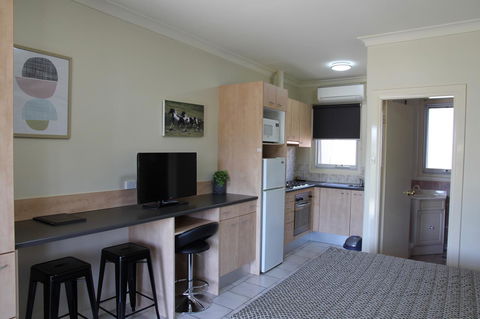 Tumut Apartments - Hervey Bay Accommodation 8