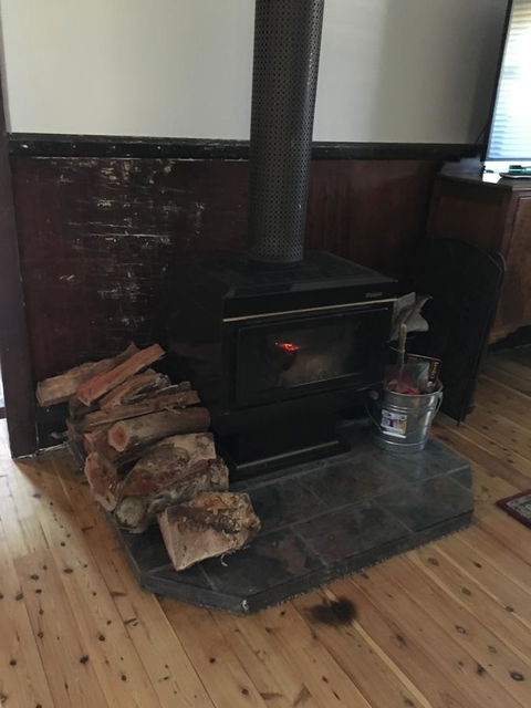 Caledonia Cottage - Hervey Bay Accommodation 12