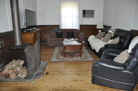 Caledonia Cottage - Hervey Bay Accommodation 10