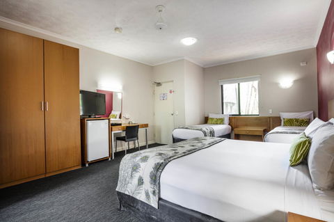 Mercure Darwin Airport Resort - Hervey Bay Accommodation 22